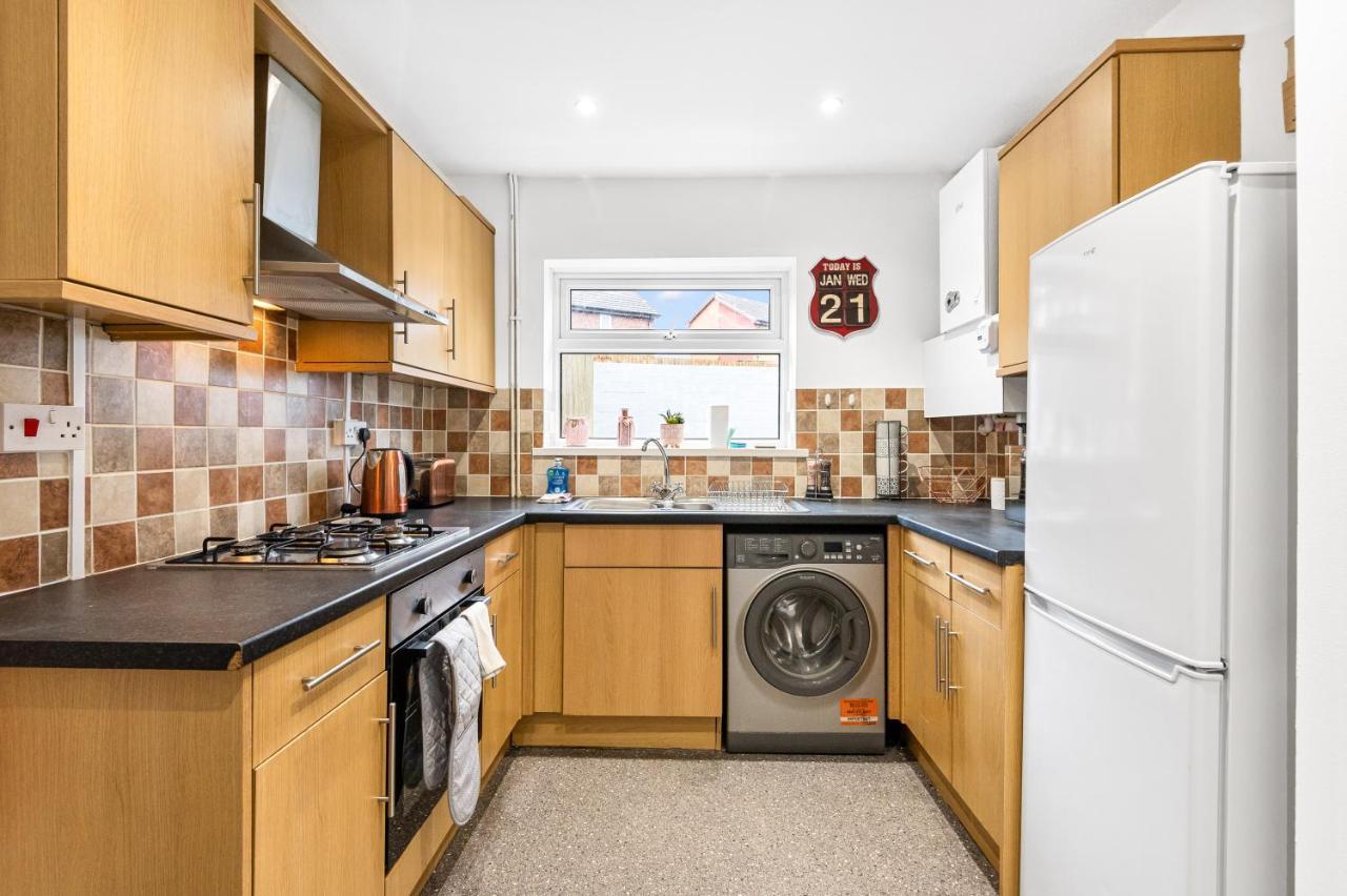 Off Road Parking, Garden, Tv'S In Bedrooms Morriston Ngoại thất bức ảnh