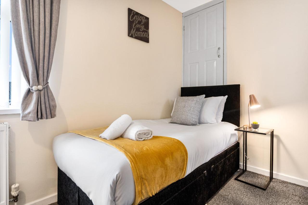 Off Road Parking, Garden, Tv'S In Bedrooms Morriston Ngoại thất bức ảnh